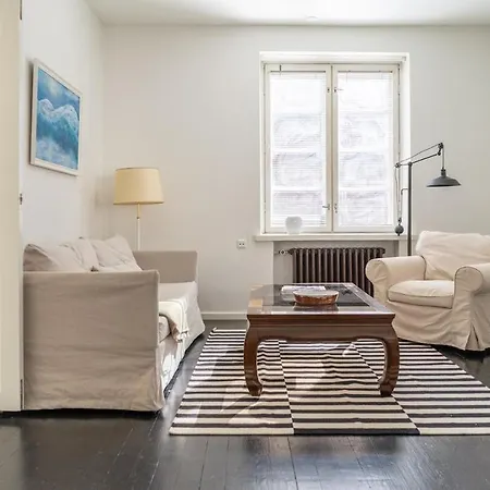 Apartment Spacious In Vibrant Kallio